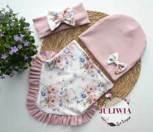 czapka z kokardką z dwustronna chustą z falbanką