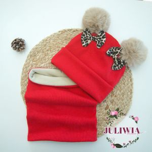 czerowny komplet czapka z dwoma pomponami z kominem